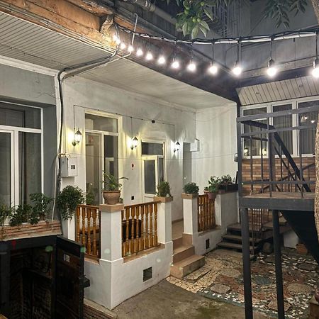 Leila Apartment Tbilisi ภายนอก รูปภาพ