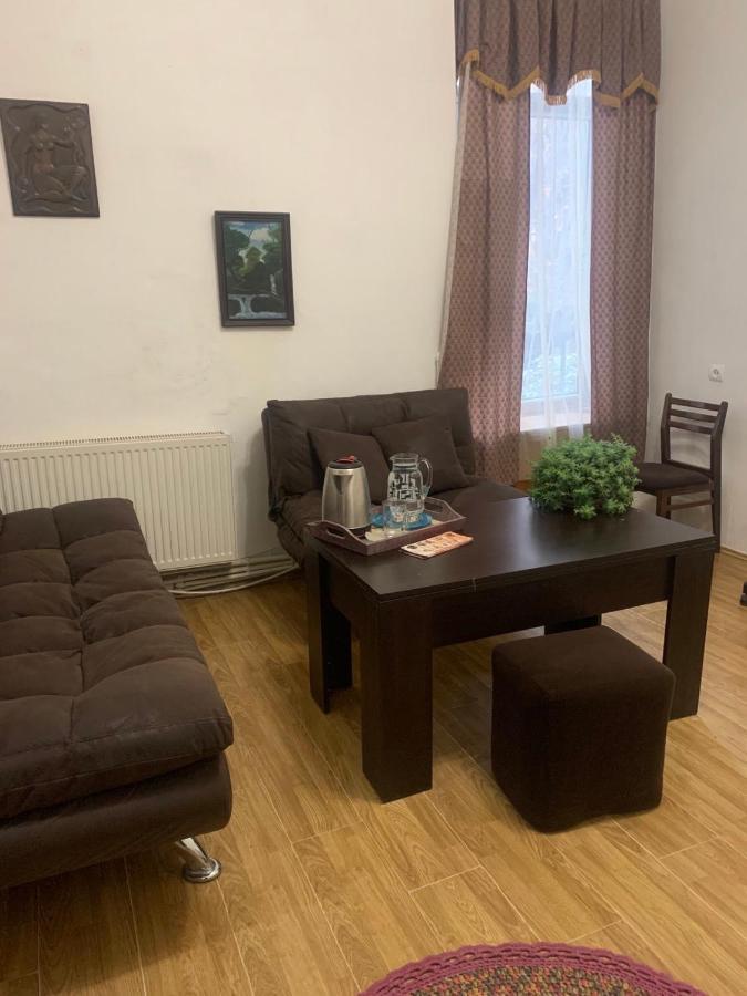 Leila Apartment Tbilisi ภายนอก รูปภาพ
