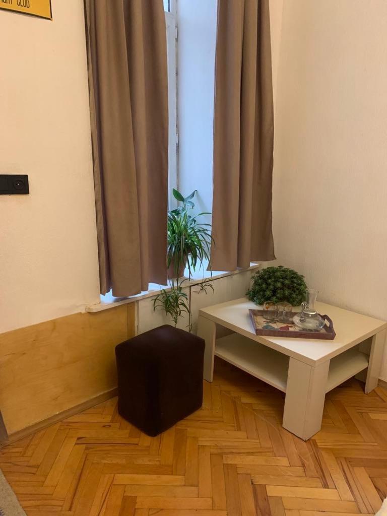 Leila Apartment Tbilisi ภายนอก รูปภาพ