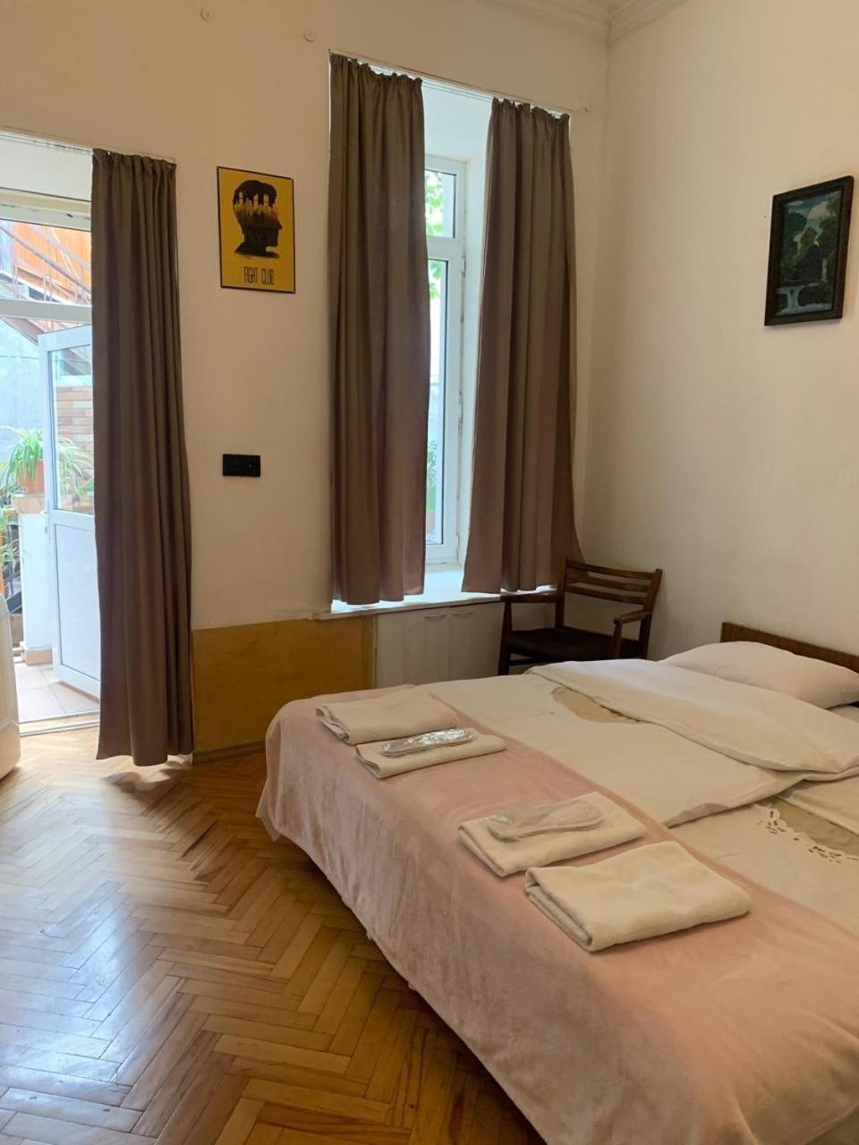 Leila Apartment Tbilisi ภายนอก รูปภาพ