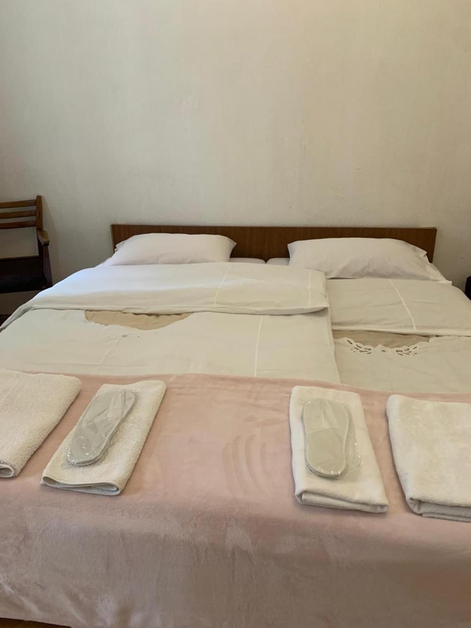Leila Apartment Tbilisi ภายนอก รูปภาพ