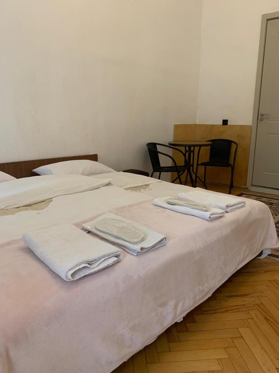 Leila Apartment Tbilisi ภายนอก รูปภาพ